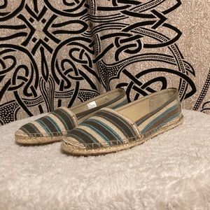 NEW IN BOX Paolo Striped Canvas Shoes Size 9